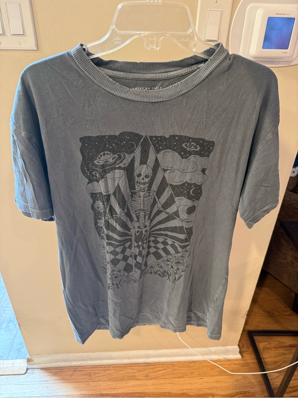 American Eagle Graphic Tee Skeleton Space Print Gray XS